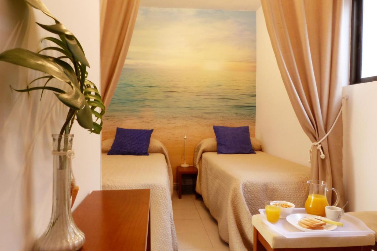 Apartamento Studio With Access To The Garden. Open Pool. Beach Very Close. Wifi & Netflix Free Benalmádena Exterior foto