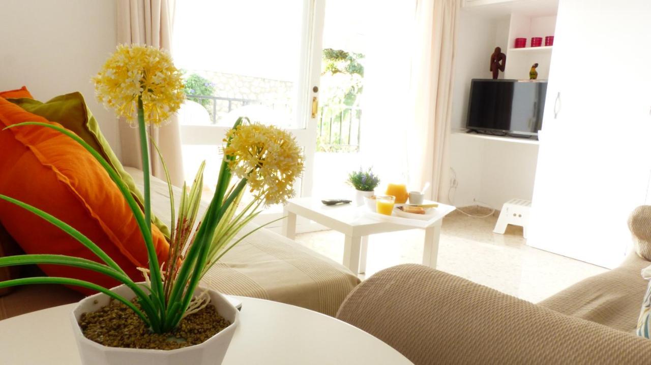 Apartamento Studio With Access To The Garden. Open Pool. Beach Very Close. Wifi & Netflix Free Benalmádena Exterior foto