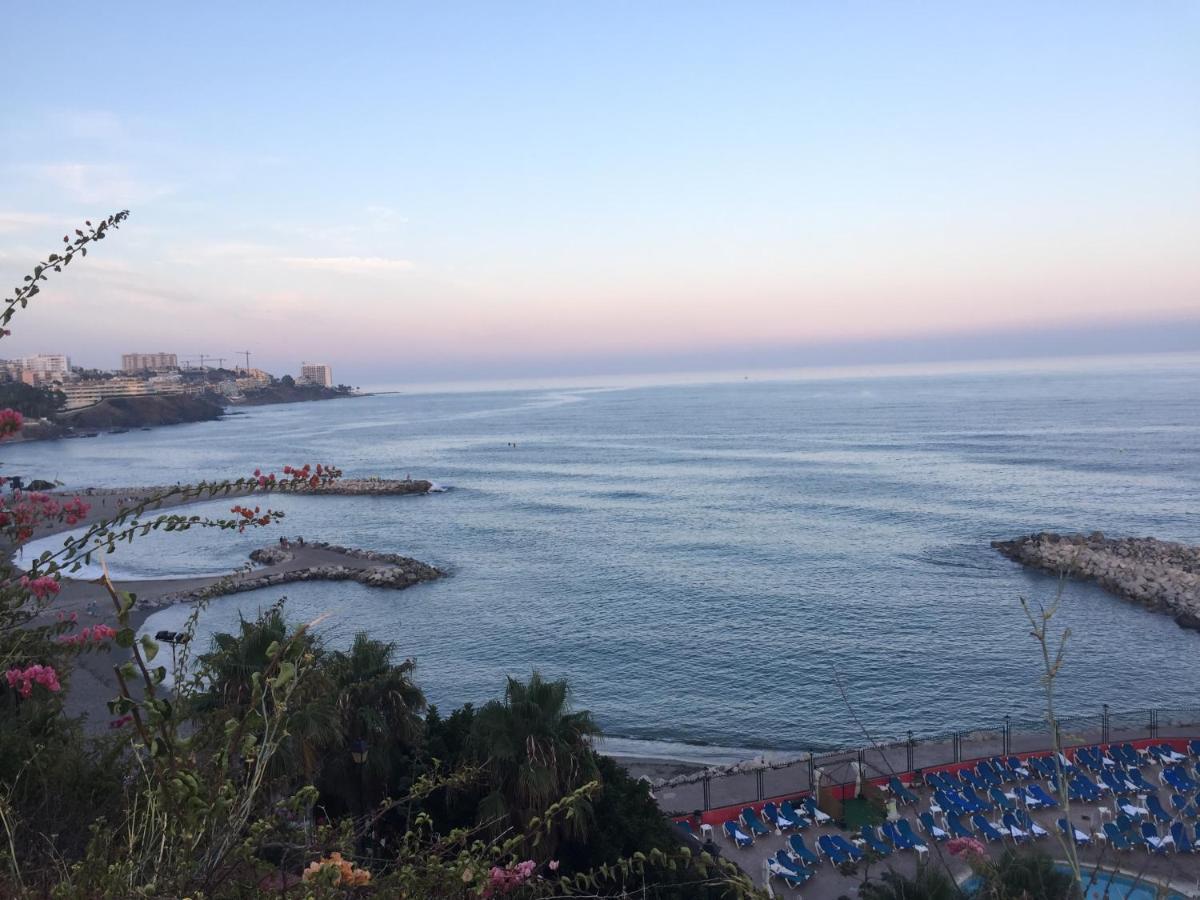 Apartamento Studio With Access To The Garden. Open Pool. Beach Very Close. Wifi & Netflix Free Benalmádena Exterior foto